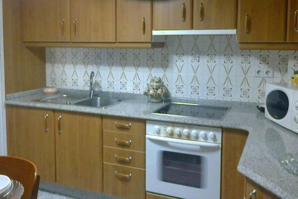 House Caxon * Carnota